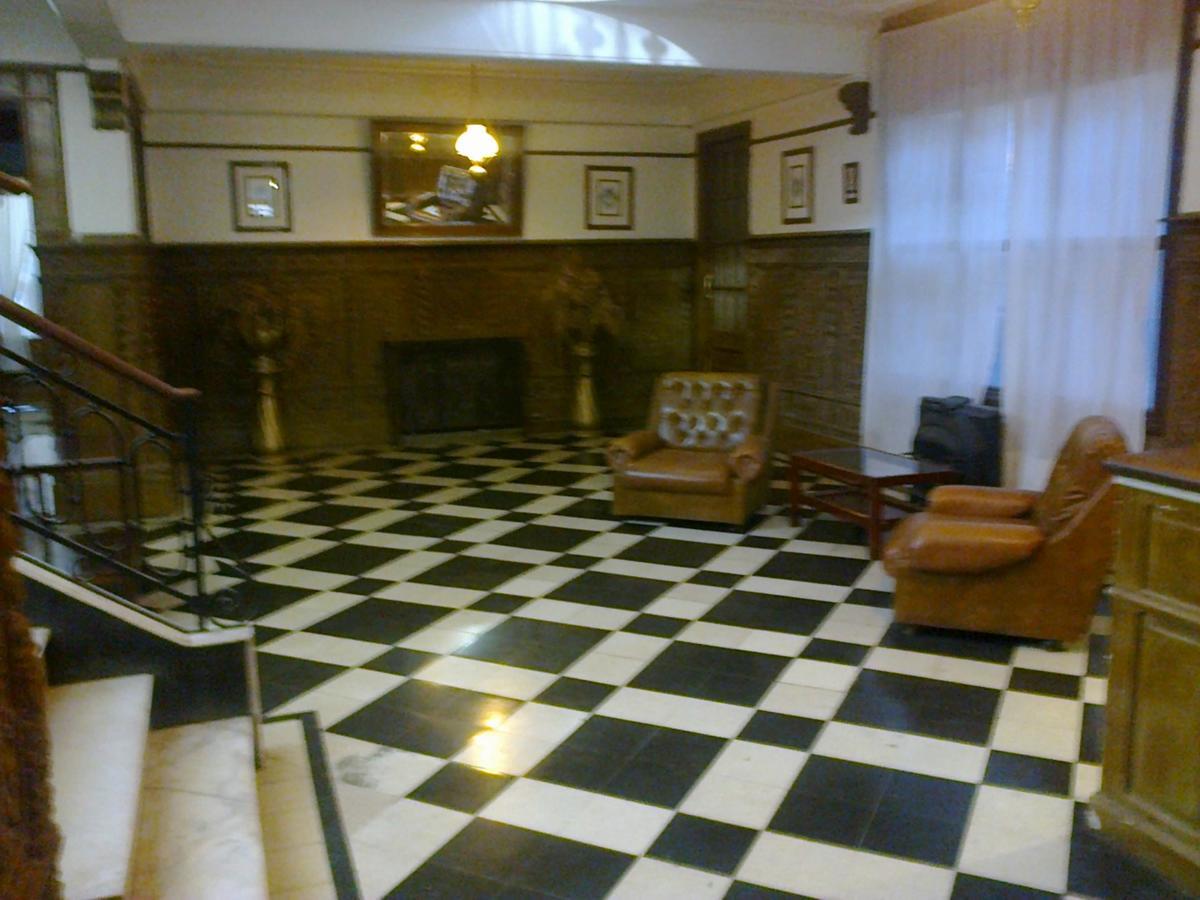 Hotel Plaza Tres Arroyos Extérieur photo